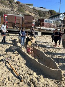 A sand sculpture inspired by a Tangovan canoe named a ti'at